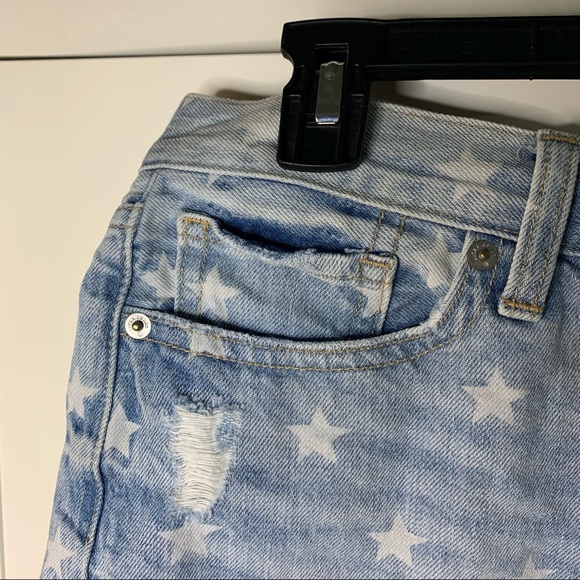 Lucky Brand The Cut Off Star Denim Shorts - Picture 5 of 14
